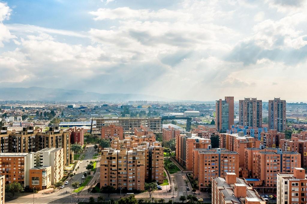 Ciudad Salitre & Avenida El Dorado