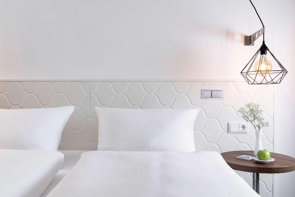 hotel-thumb