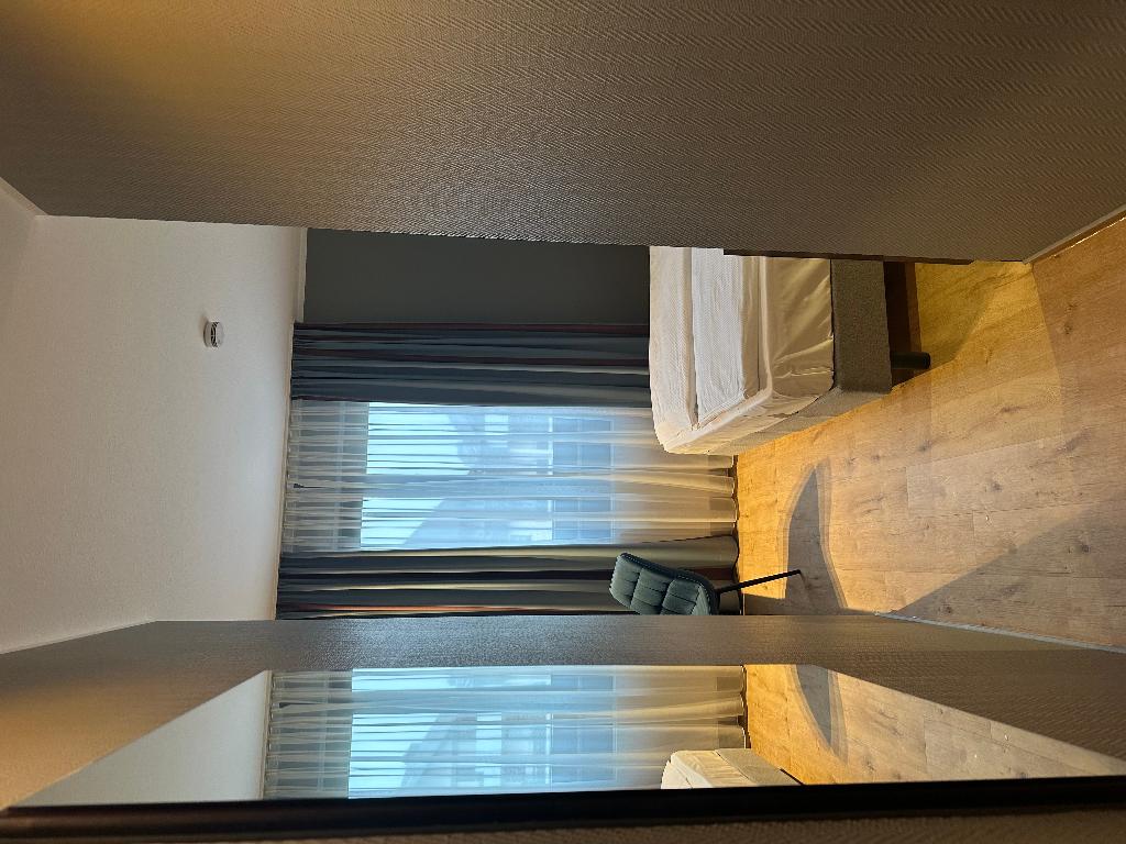 hotel-thumb