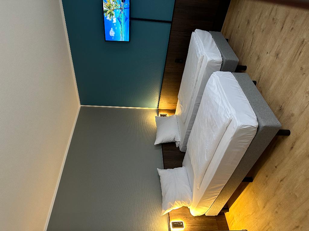 hotel-thumb