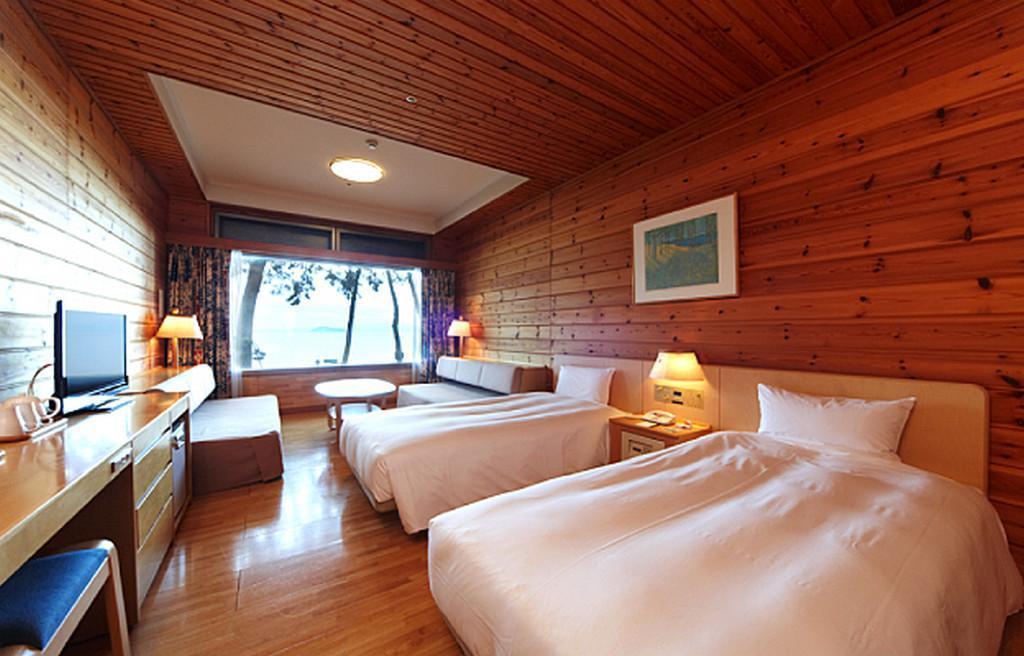 Okubiwako Makino Grand Park Hotel