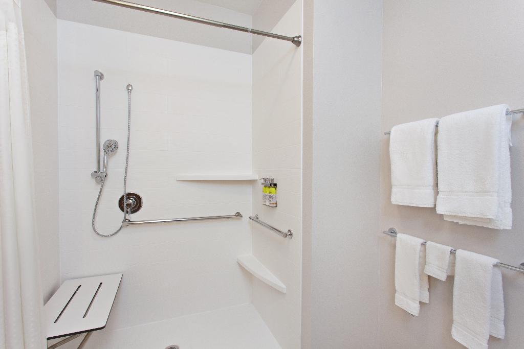 Holiday Inn Express & Suites Moses Lake