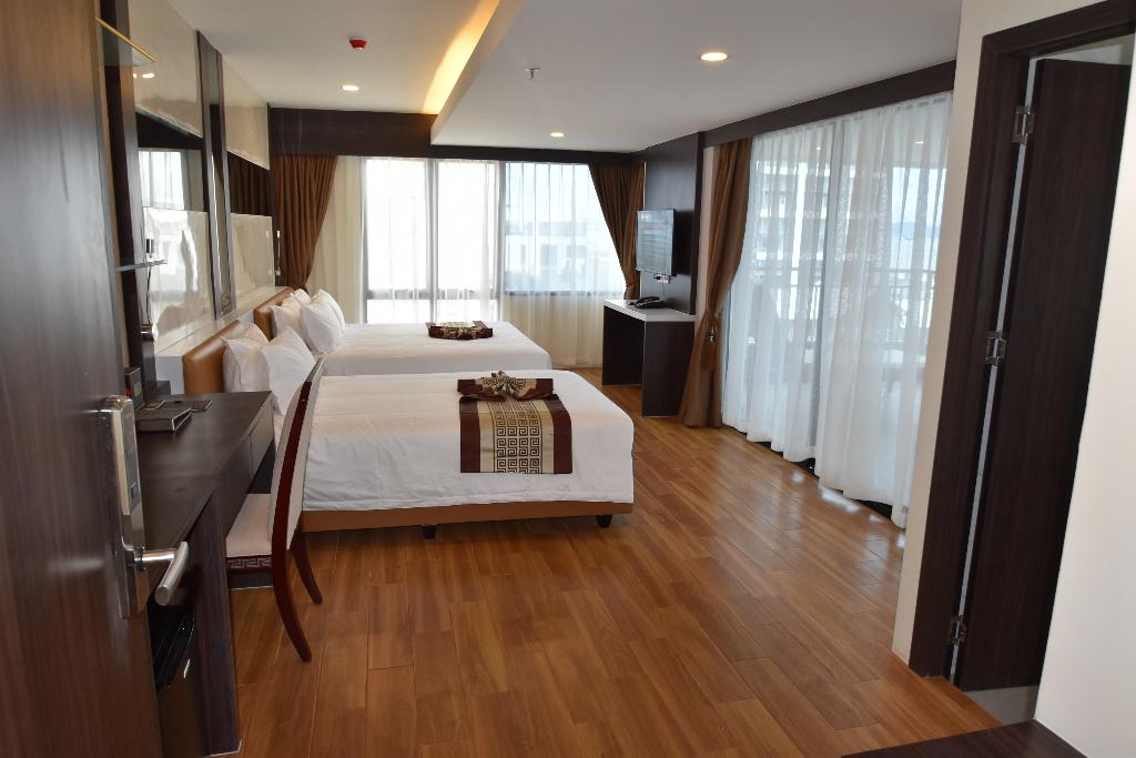 Golden Jomtien Beach Hotel
