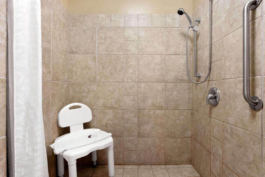 Baymont By Wyndham Sioux Falls West