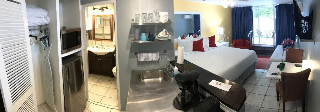 The Frederiksted Hotel