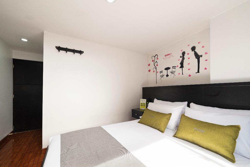 Hotel Dorado 100