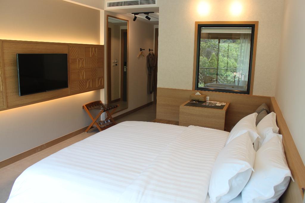 hotel-thumb