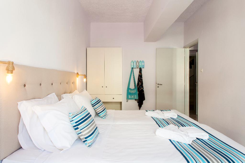 ELYCHRYSON Apartments/HOTEL