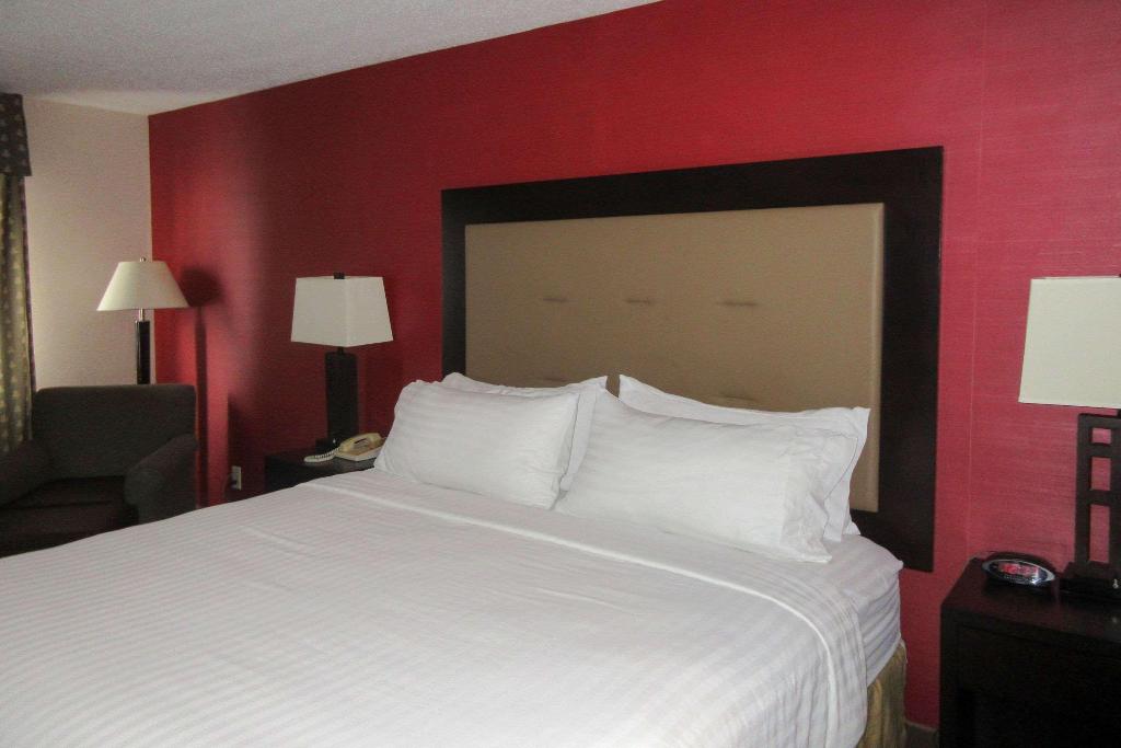 Comfort Inn Kendallville East
