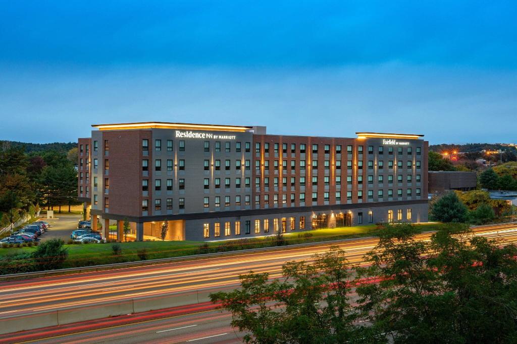Fairfield Inn And Suites Boston Waltham