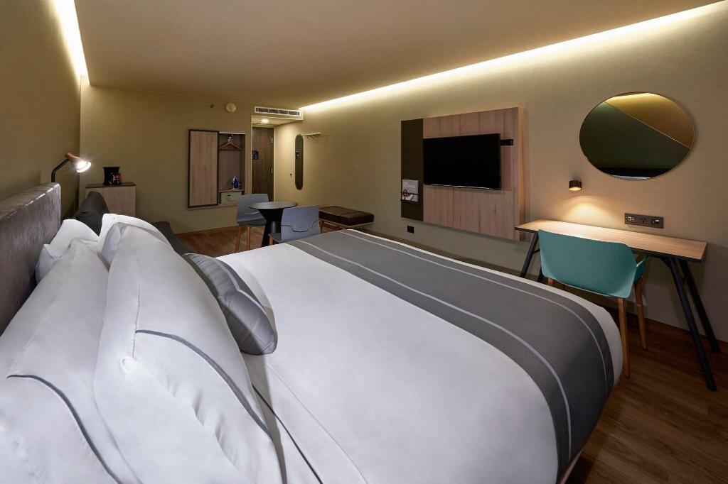 City Express Plus By Marriott Tampico