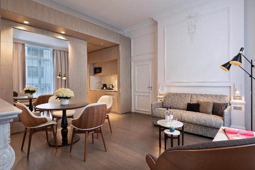 La Clef Champs-Elysées by The Crest Collection