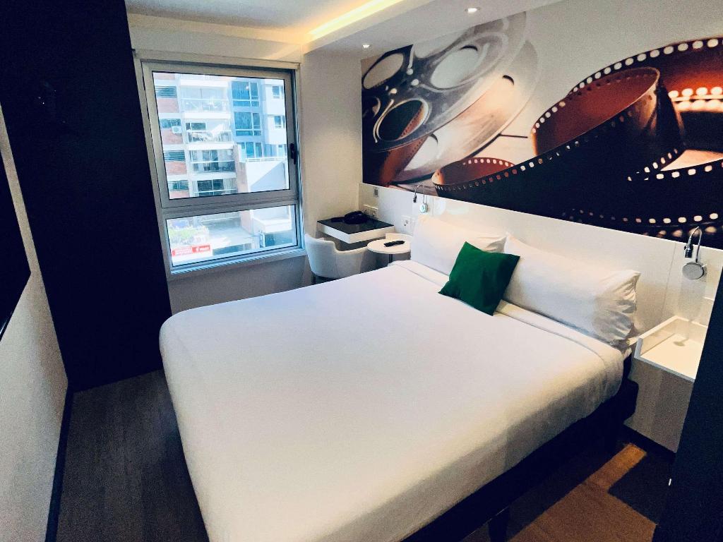Ibis Styles Montevideo Biarritz