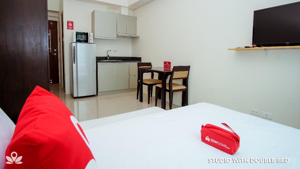 Cozy Studios at The Beacon Makati