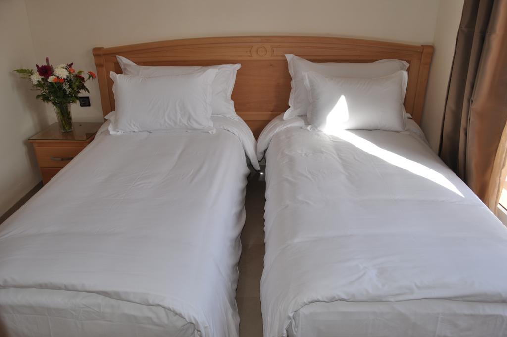 hotel-thumb