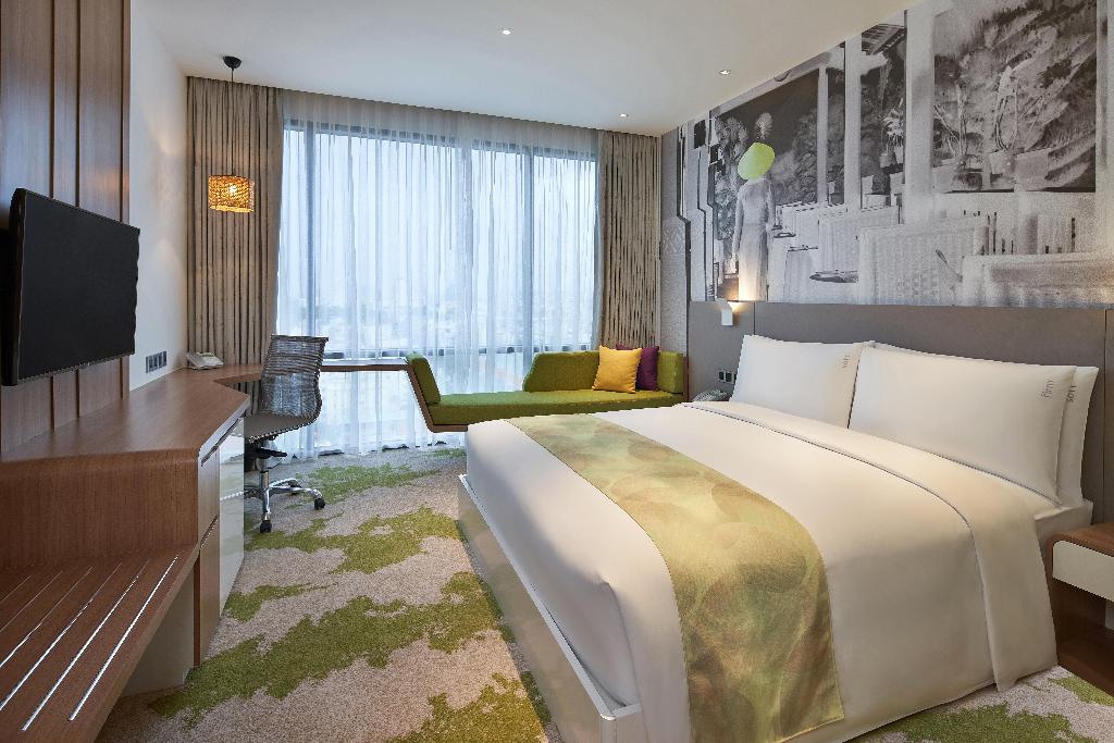 Holiday Inn & Suites Saigon Airport