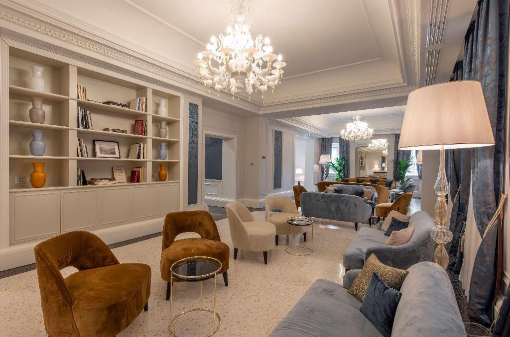 Imagem da galeria de H10 Palazzo Canova