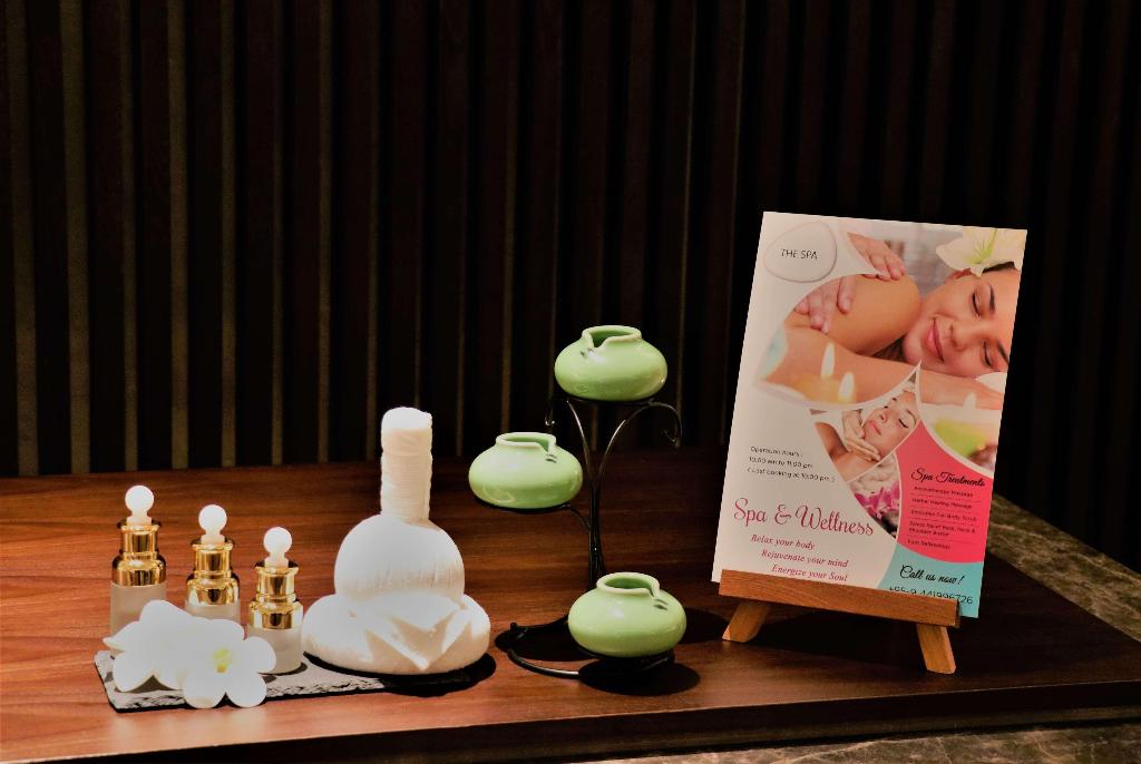 Wyndham Grand Yangon Hotel