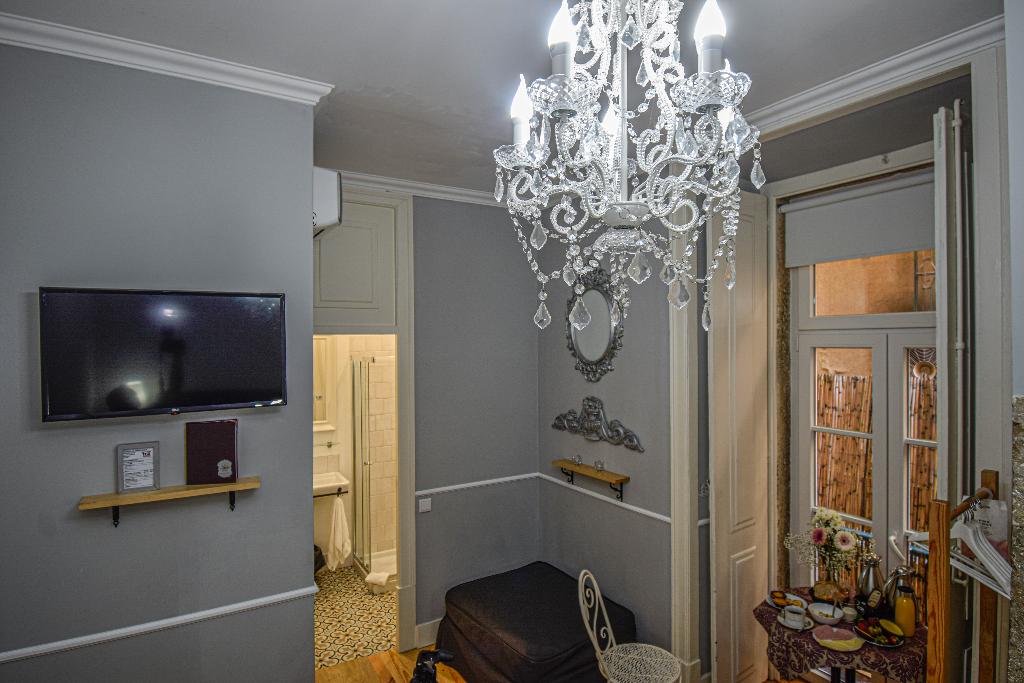 B in Lisbon Downtown Suites