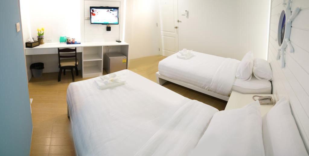 Bed by Cruise@Samakkhi-Tivanont