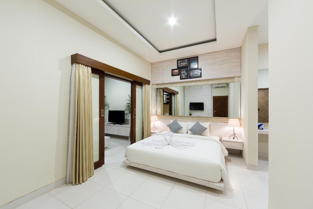 Paisa Seminyak Living