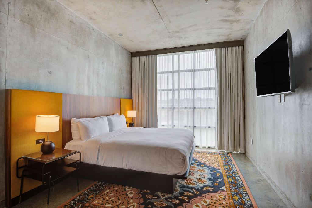 The Clara Hotel Plano Tapestry Collection