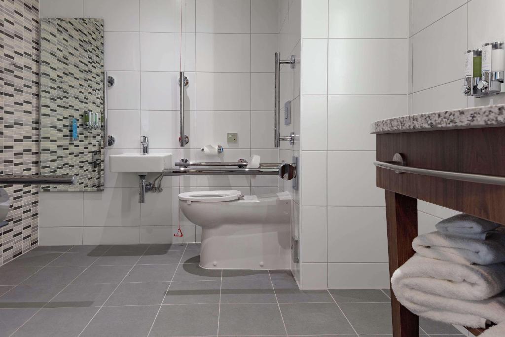Hampton By Hilton Edinburgh Airport