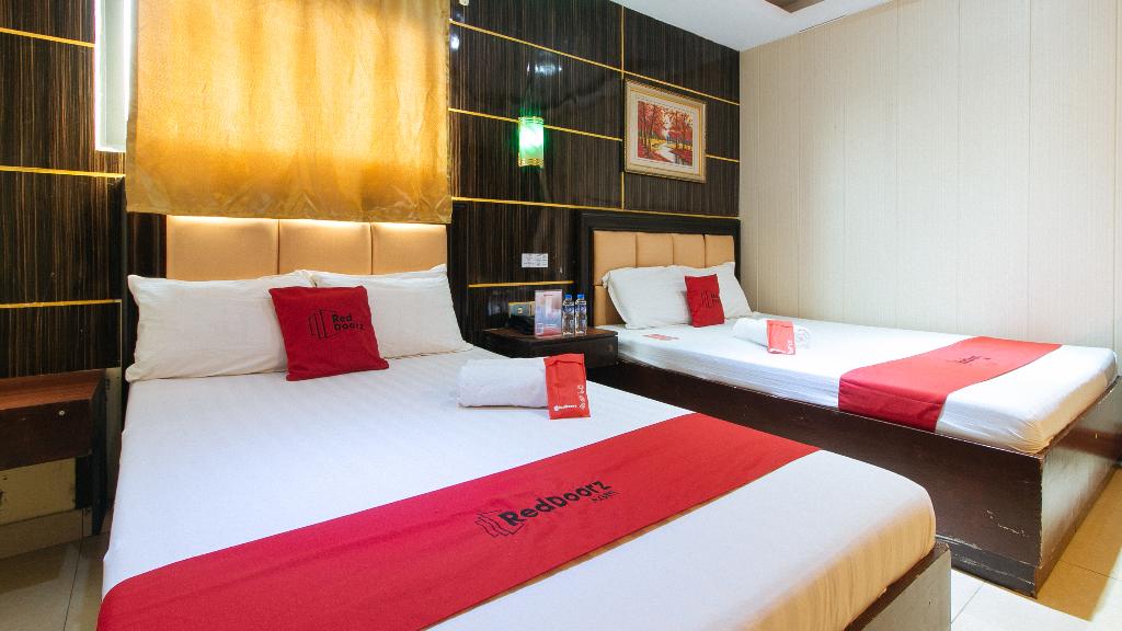 RedDoorz near Araneta Center Quezon City
