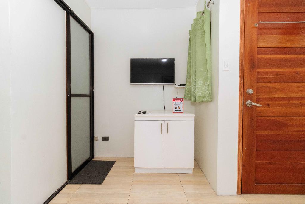 RedDoorz @ DBuilders Rooms Ph1 Taguig