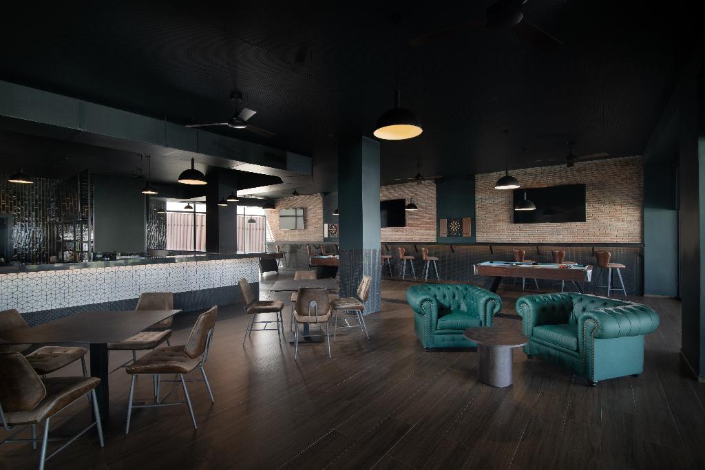 Bar
