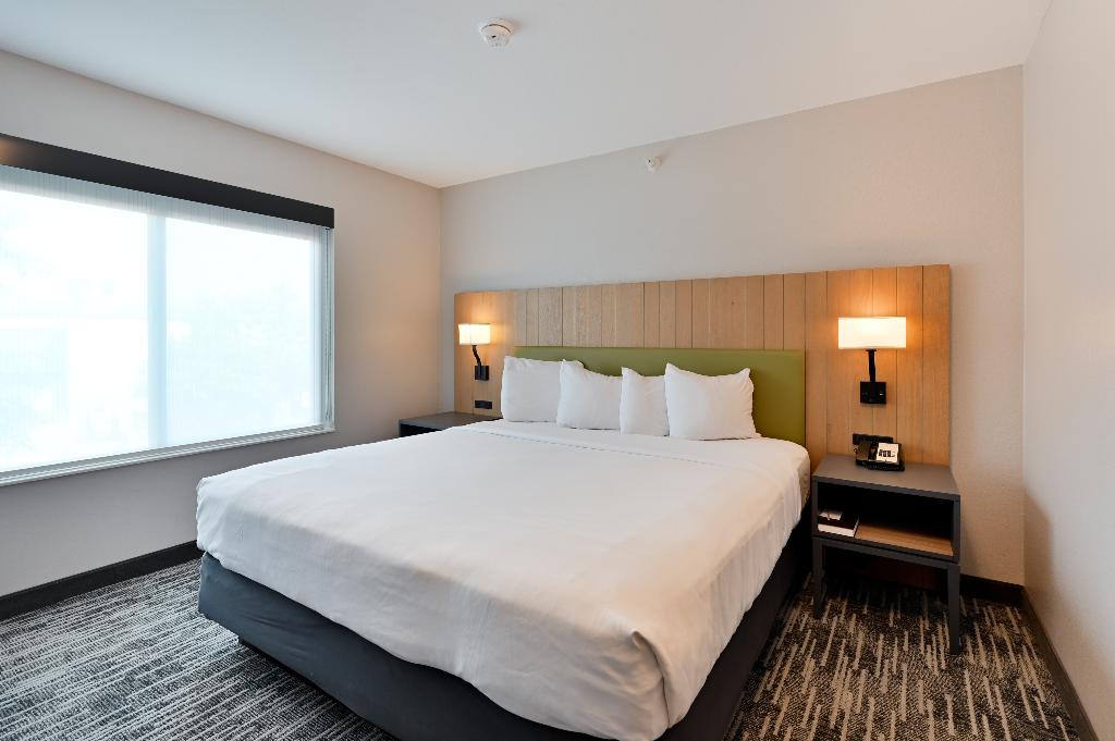 Country Inn & Suites by Radisson Bloomington-Norma