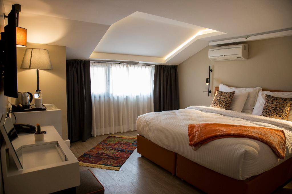 Sparkle Hotel