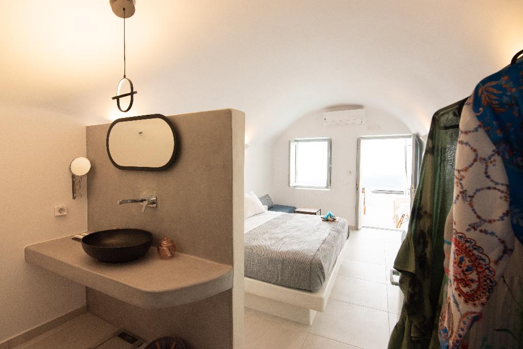 Hotel Caldera Cliff Illusion Suites, Griechenland, Fira. Großes 1