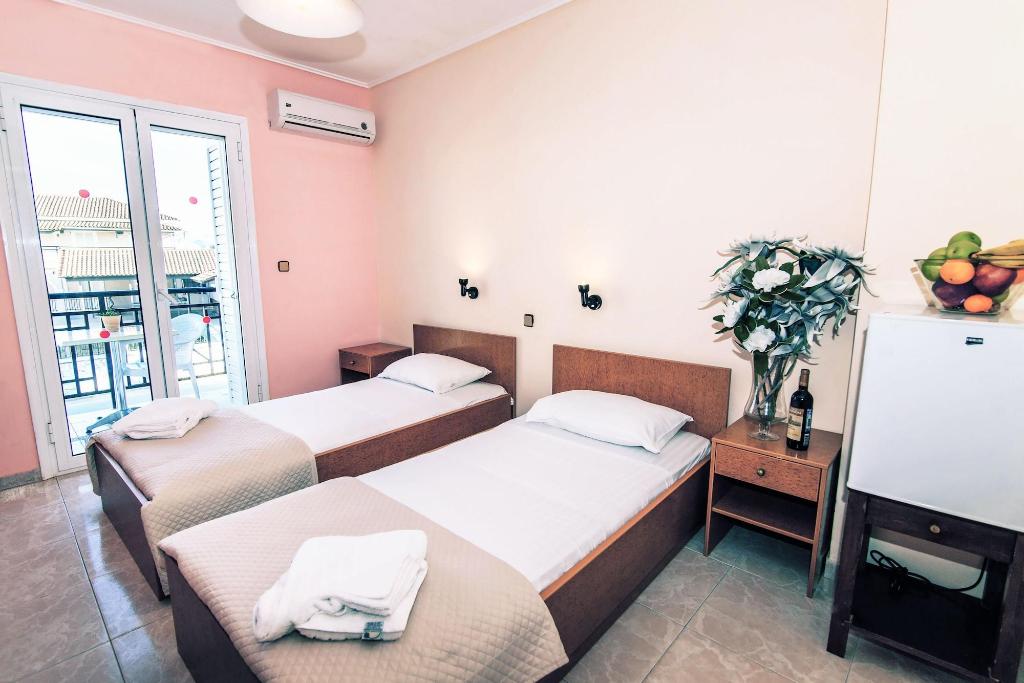 Must Hotel