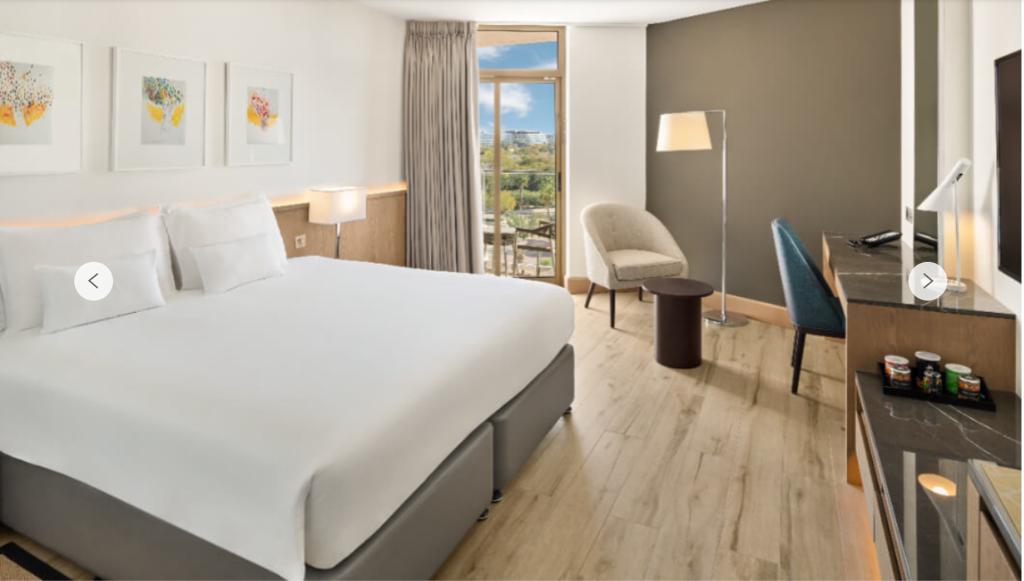 hotel-thumb