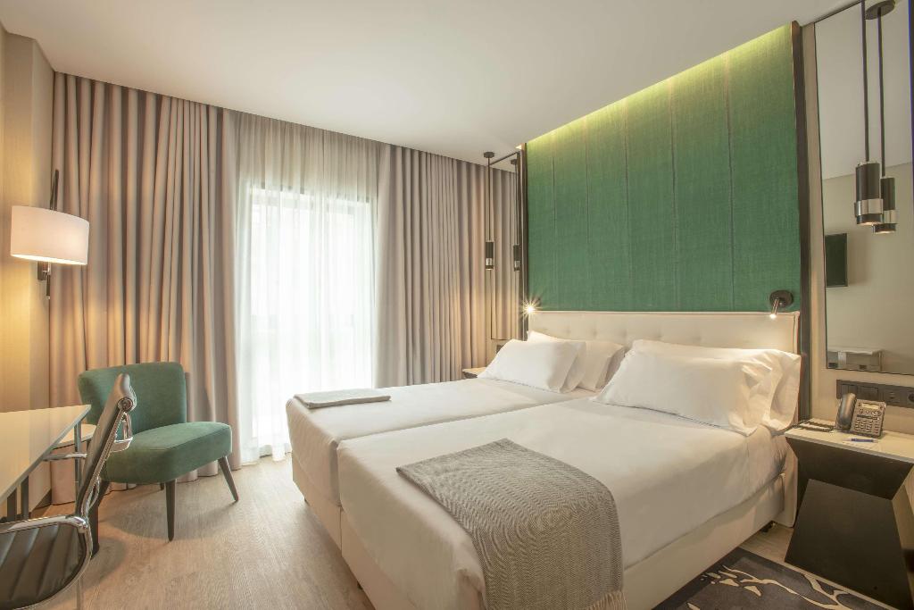 NH Hotel Porto Jardim
