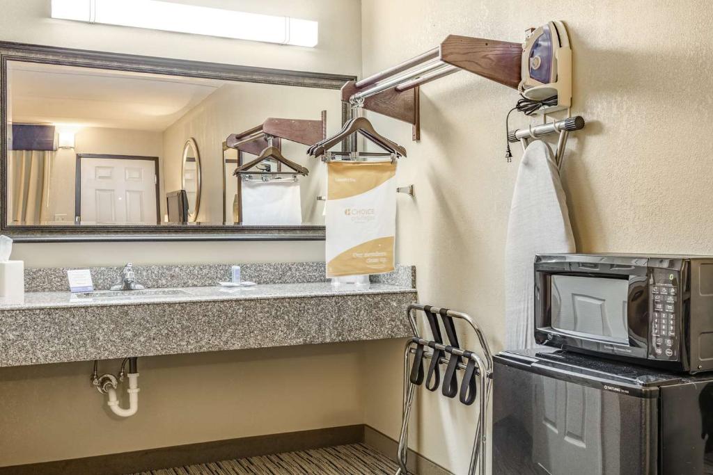Surestay By Best Western Tupelo North