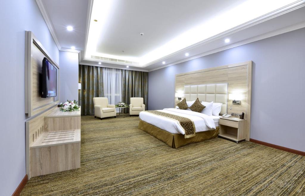 Iridium 70 Hotel