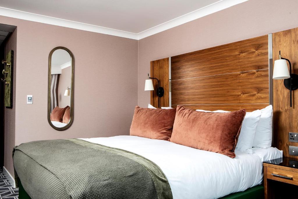 Waterfront Hotel Southport