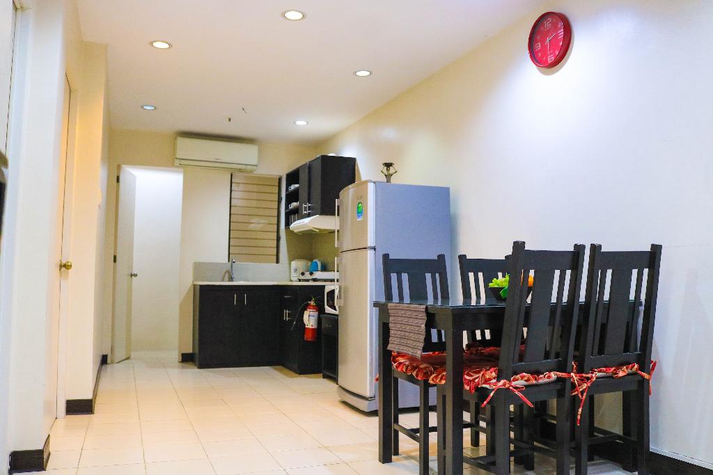 RedDoorz Plus @ Mabolo Cebu