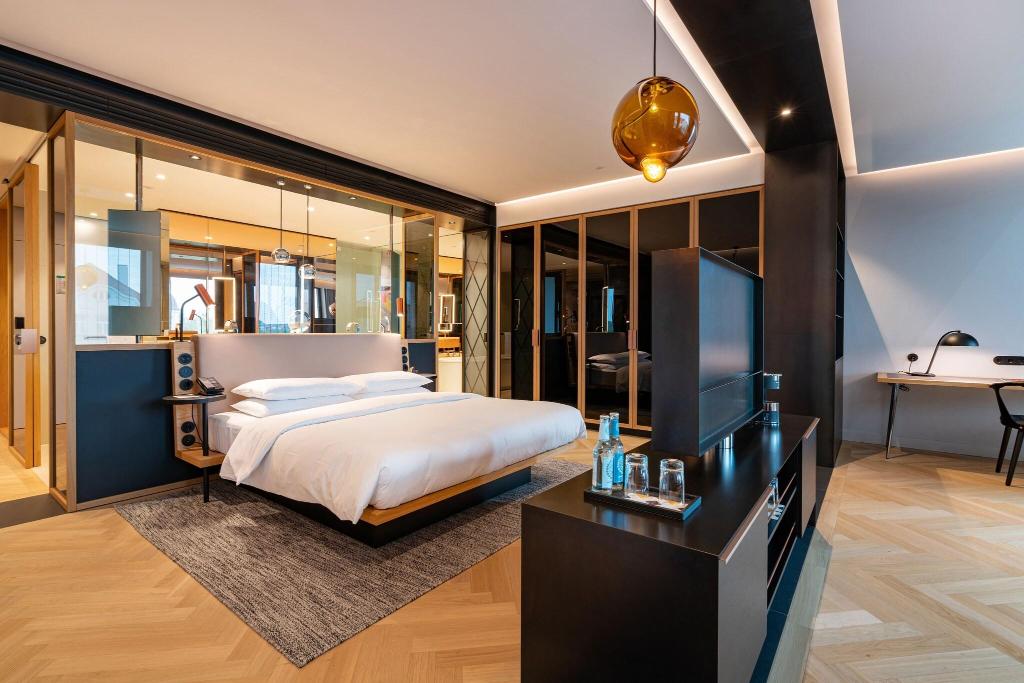 hotel-thumb