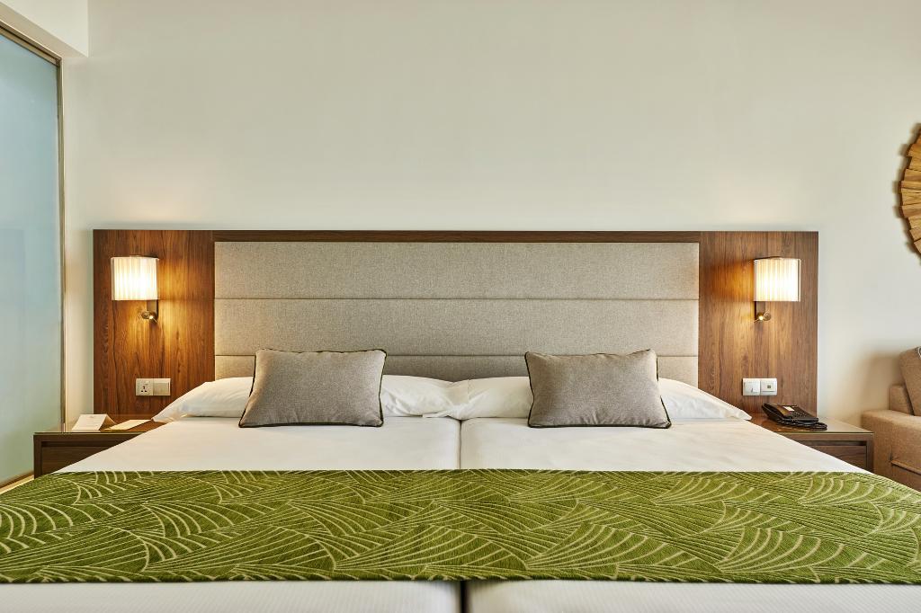 hotel-thumb
