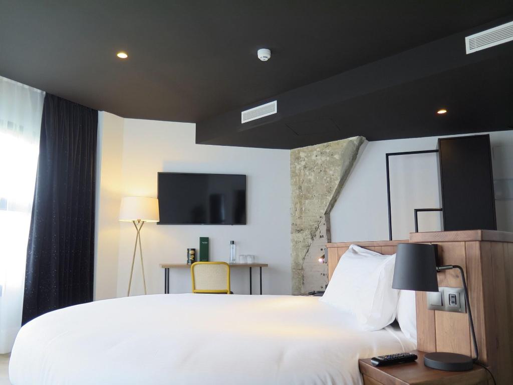 hotel-thumb