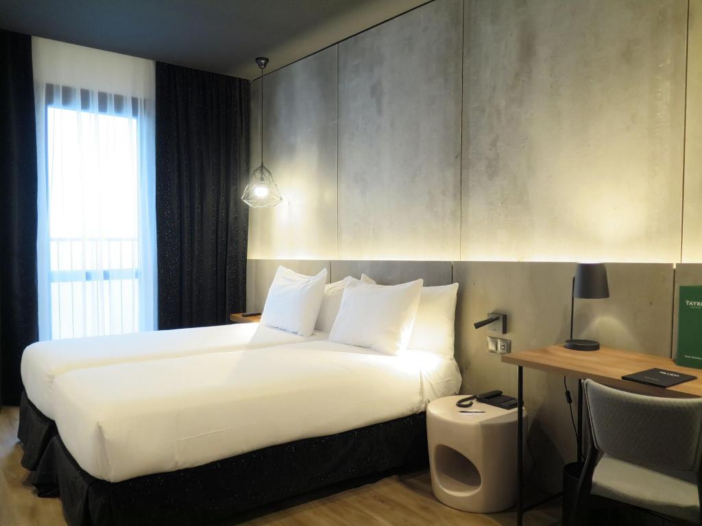 hotel-thumb