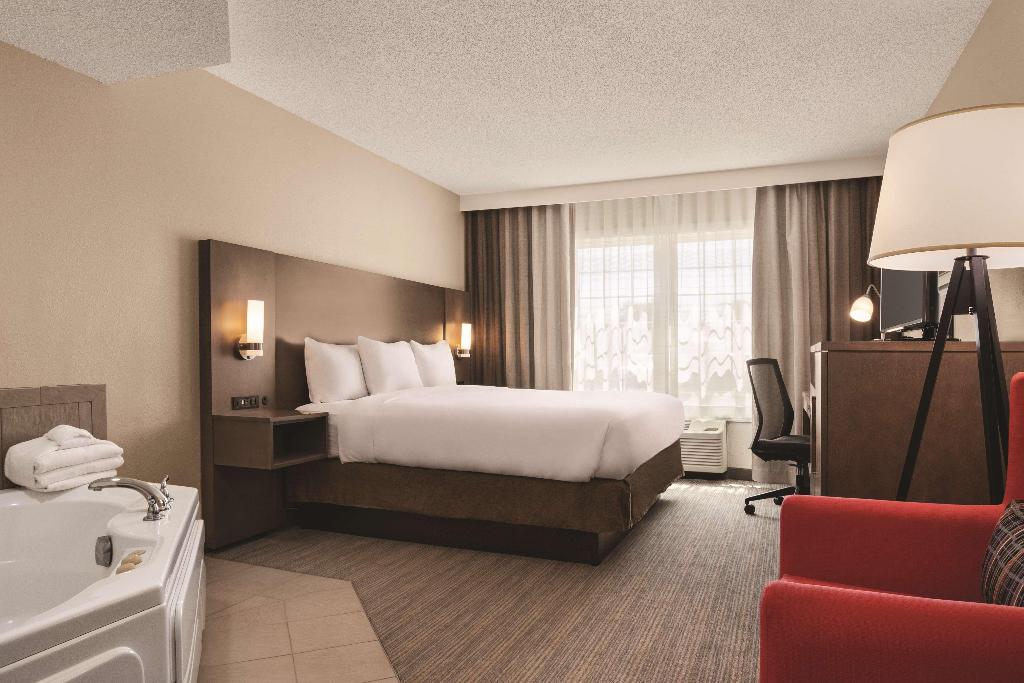 Country Inn & Suites By Radisson, Buffalo, Mn