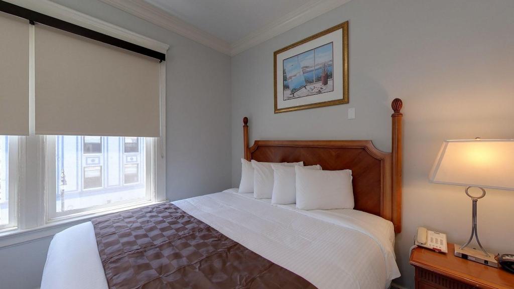 Warfield Hotel
