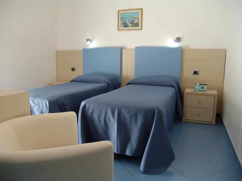 hotel-thumb