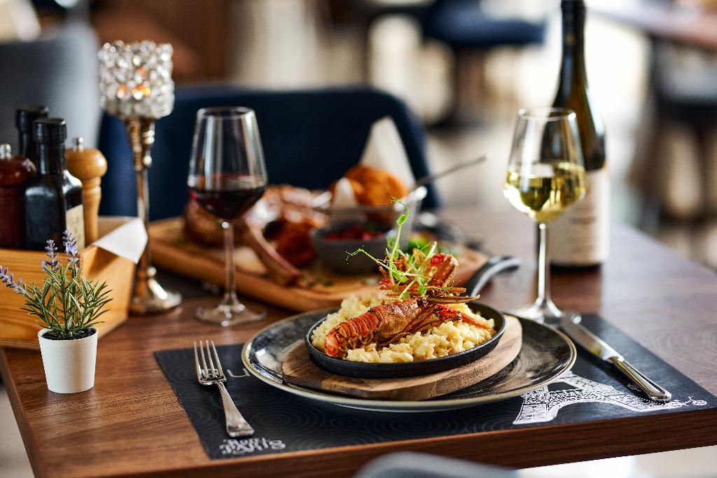 Hotel Paris, Kroatien, Opatija. Großes 72