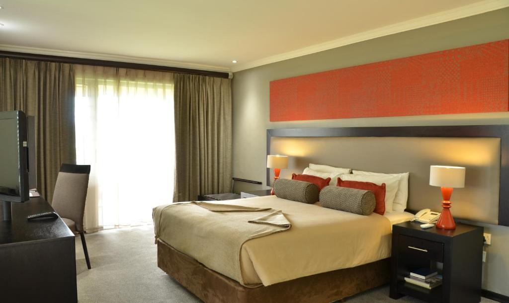 Cresta Rileys Hotel