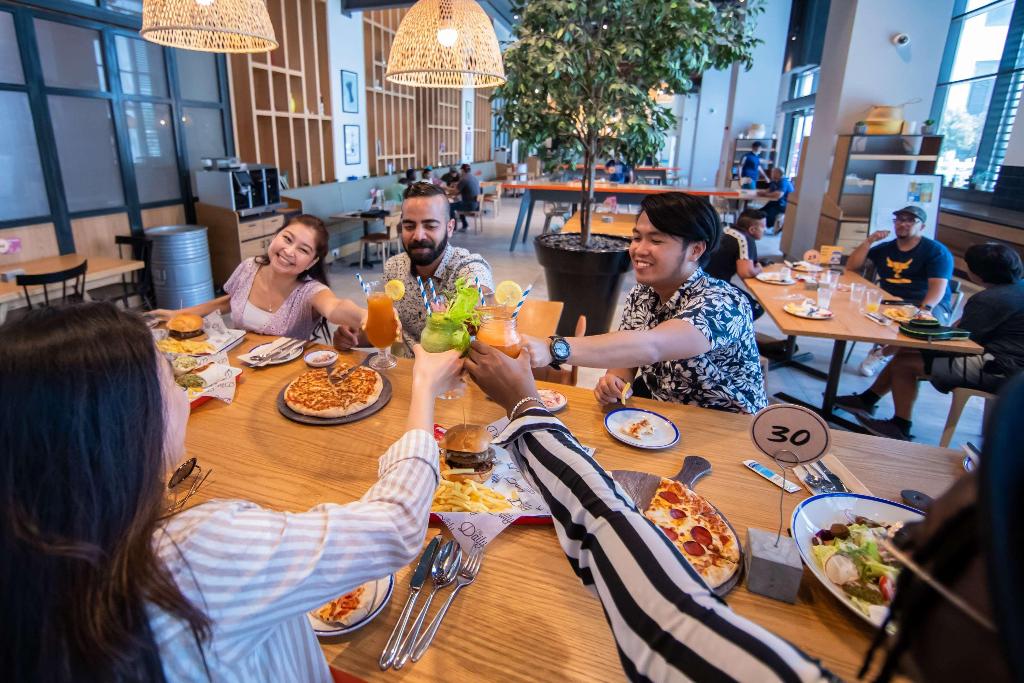 Hotel Rove At The Park, Vereinigte Arabische Emirate, Dubai. Großes 48